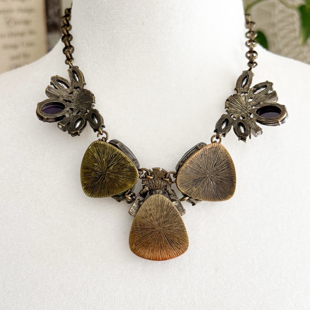 Antiqued Brass Jewel Tones Rhinestone Crystal Bib Necklace 17”in Vintage Y2K - Picture 8 of 9